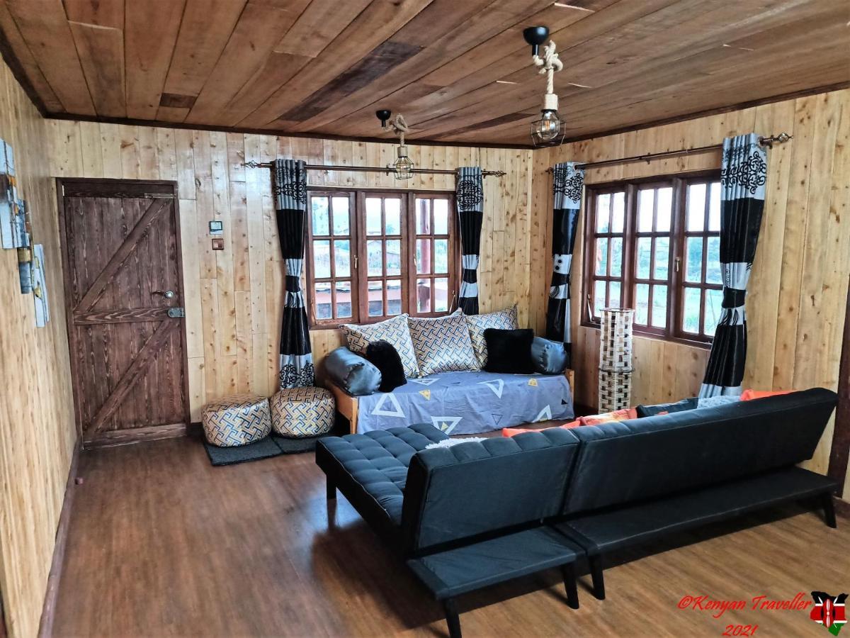The Wonky House Apartment Timau Bagian luar foto