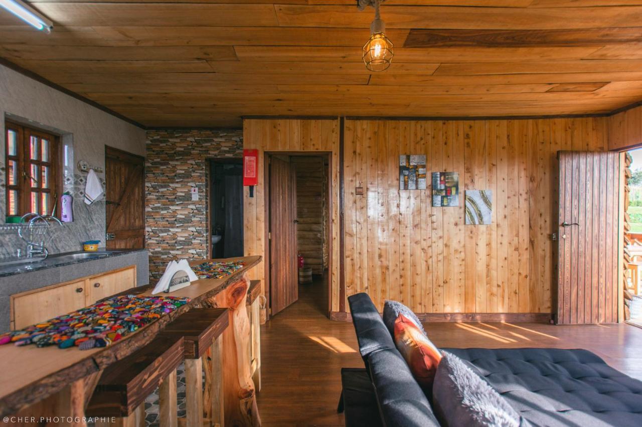 The Wonky House Apartment Timau Bagian luar foto