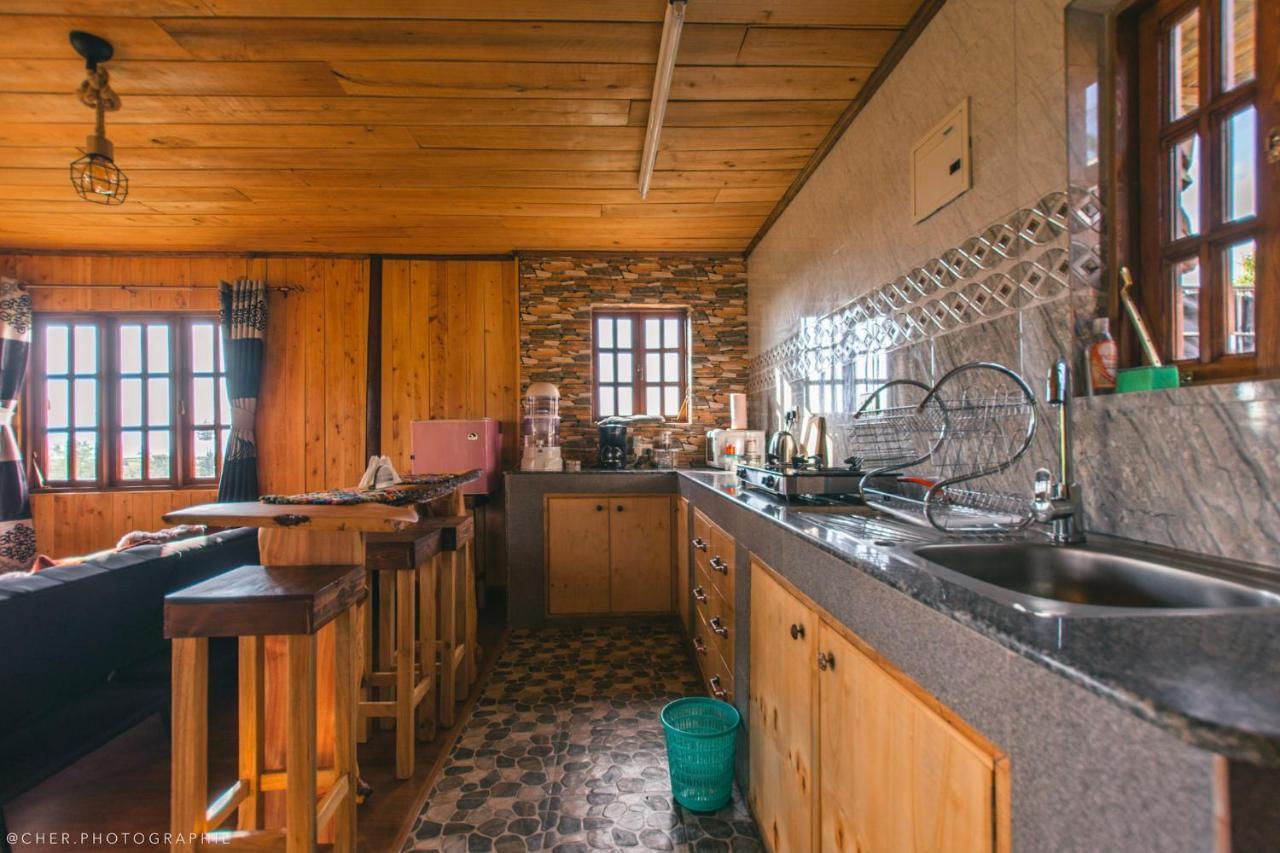 The Wonky House Apartment Timau Bagian luar foto