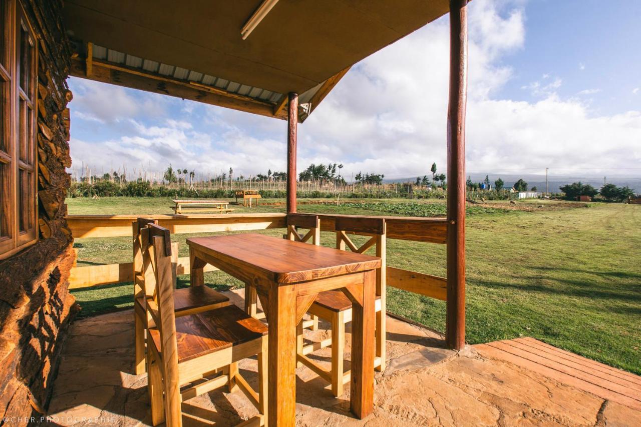 The Wonky House Apartment Timau Bagian luar foto